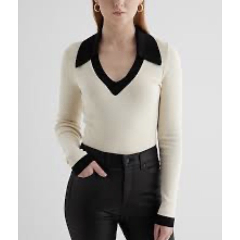 Express Women's Cream Knit V-neck Collar Sweater Top Black Trim Size Large $78